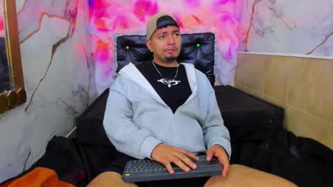 enrique online show from 10/26/25, 11:49