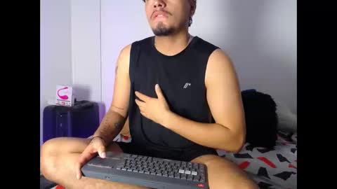 enrique online show from 11/24/25, 04:34