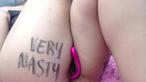 Snapshot of eny_dirty chatting on 12/27/24, 02:22 Enny Dirty online show from 12/27/24, 02:22