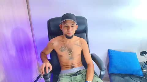 enyel_100 online show from 05/19/26, 02:40