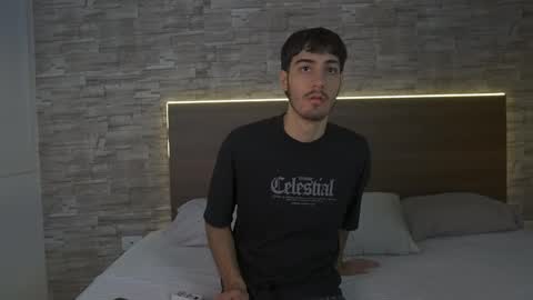 Enzo online show from 04/04/26, 06:49