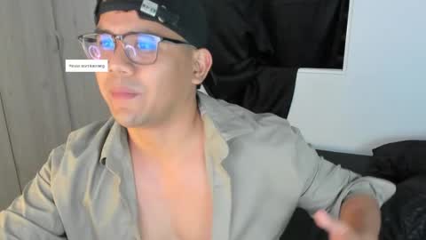 Enzo online show from 05/25/26, 02:50