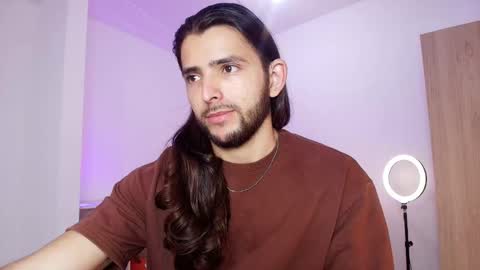 enzo_moretii online show from 11/09/25, 01:42