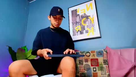 Snapshot of enzo_soto chatting on 04/14/26, 11:55 Enzo Soto online show from 04/14/26, 11:55