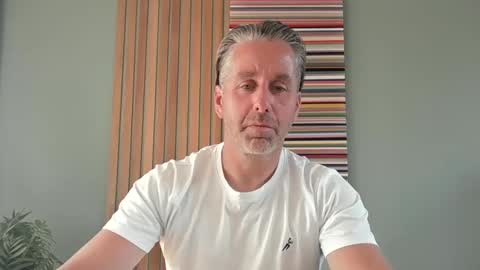 Enzos Massive Cock online show from 05/27/26, 07:49