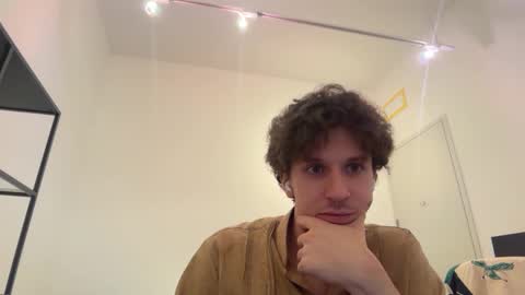 Snapshot of enzyme_ chatting on 01/27/25, 05:37 enzyme_ online show from 01/27/25, 05:37