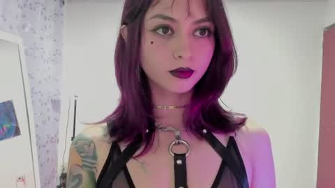 Leyla online show from 06/20/26, 01:41