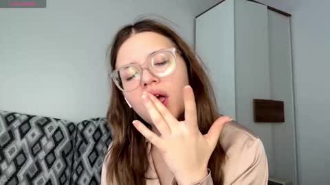 Snapshot of erapody chatting on 02/23/26, 06:00 Venice online show from 02/23/26, 06:00