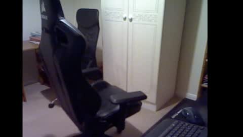 erasmus_d online show from 03/01/25, 06:00