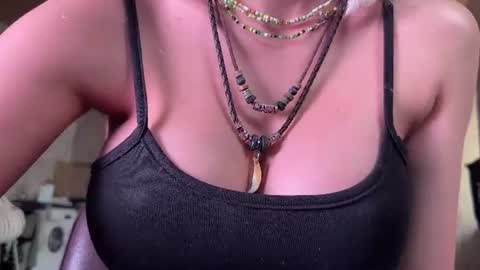 Alissa online show from 07/12/26, 01:02