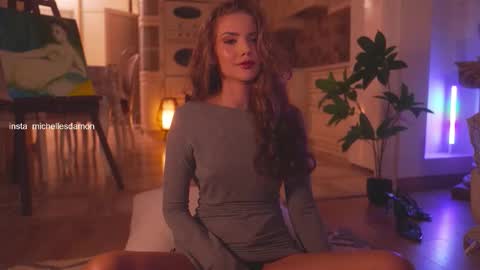 Snapshot of erelima chatting on 09/08/25, 10:20 Ana Marie online show from 09/08/25, 10:20