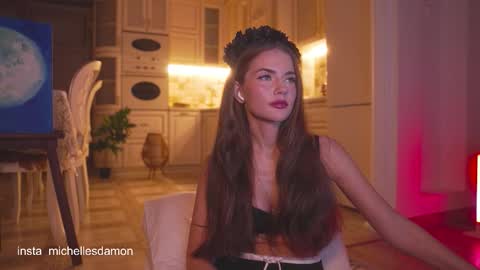 Snapshot of erelima chatting on 10/26/25, 10:25 Ana Marie online show from 10/26/25, 10:25