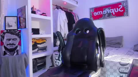 Tht BOSS Eren online show from 10/10/25, 08:08