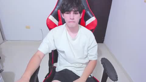 eren_tatakae online show from 01/13/26, 02:28