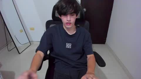 eren_tatakae online show from 05/15/26, 11:23