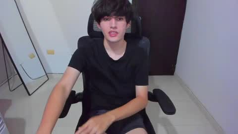 eren_tatakae online show from 05/18/26, 03:02
