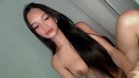 Elisa online show from 01/28/25, 10:45