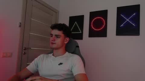    online show from 09/10/25, 05:13