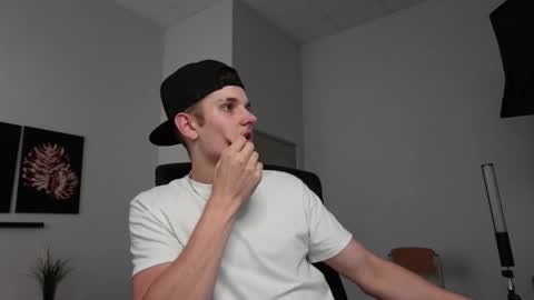    online show from 09/17/25, 06:59