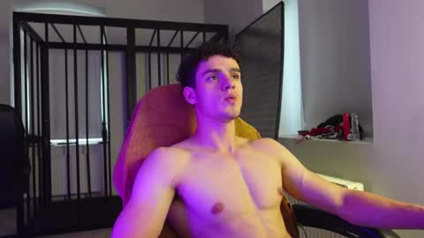    online show from 10/05/25, 02:15