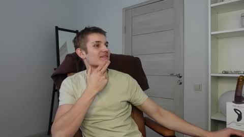    online show from 10/09/25, 08:01