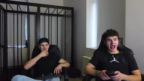    online show from 10/29/25, 02:30