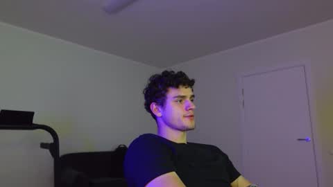    online show from 11/05/25, 02:28