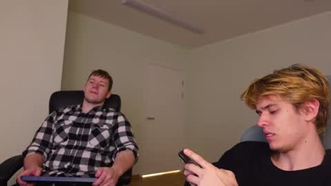    online show from 11/20/25, 06:18