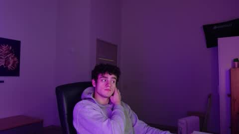    online show from 11/30/25, 06:39