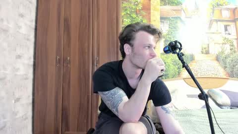 Eric online show from 10/07/25, 06:32