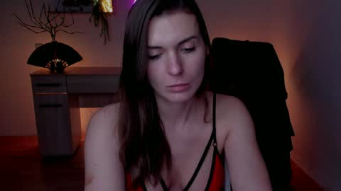EricaPowers online show from 12/18/24, 02:17
