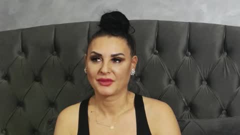 Erica online show from 12/12/24, 07:04