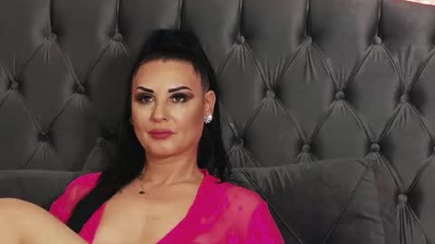 Erica online show from 12/19/24, 10:10