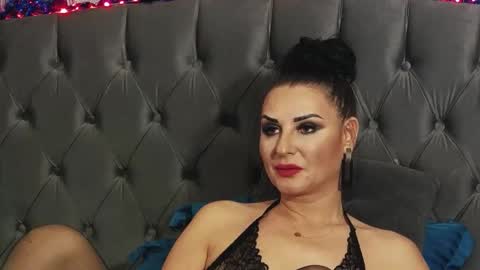 Erica online show from 12/21/24, 07:49