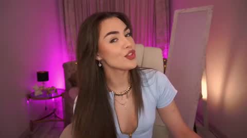 Erica online show from 06/25/26, 07:02