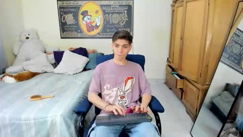erick_de_rossee online show from 12/18/25, 06:47