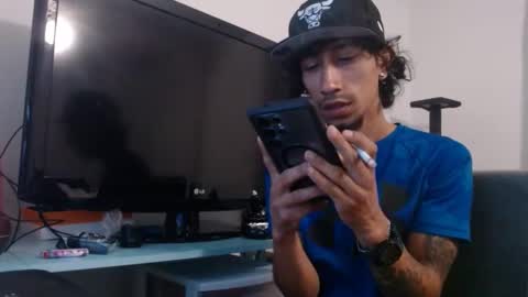 erick online show from 10/23/25, 04:12