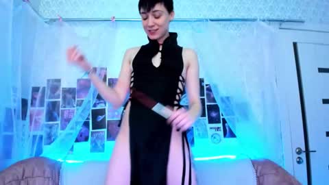 Ericka online show from 12/22/25, 03:42