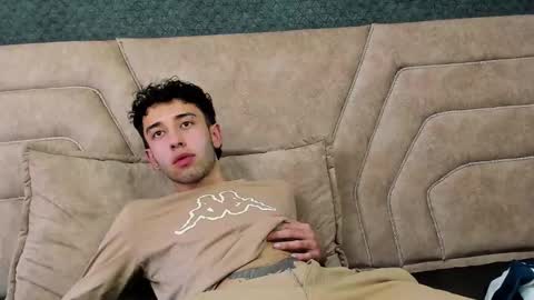 Snapshot of erickblaze_wm chatting on 02/06/25, 07:07 Erick online show from 02/06/25, 07:07