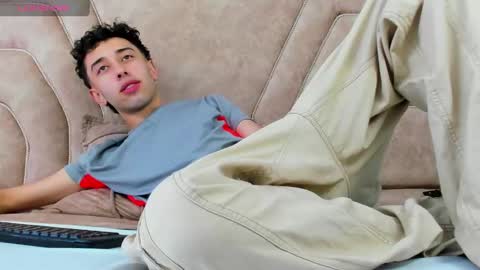 Snapshot of erickblaze_wm chatting on 02/19/25, 02:12 Erick online show from 02/19/25, 02:12