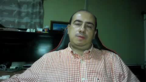 Snapshot of erik1781 chatting on 07/15/26, 04:18 erik1781 online show from 07/15/26, 04:18