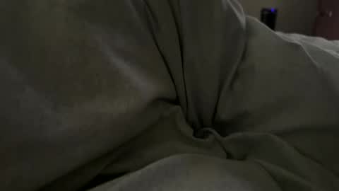 erik84915 online show from 04/17/26, 02:09