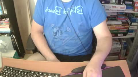 Snapshot of erik_dapper chatting on 06/20/26, 07:27 Erik Dapper online show from 06/20/26, 07:27