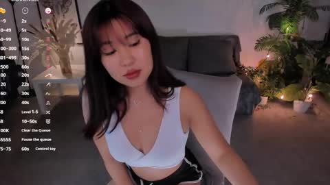 erika_kim online show from 04/24/26, 07:11