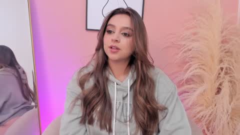 Erika Mendez online show from 02/01/25, 04:03