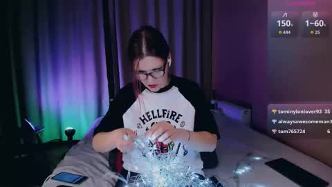 Snapshot of erika_with_love chatting on 12/04/25, 10:18 Erika online show from 12/04/25, 10:18