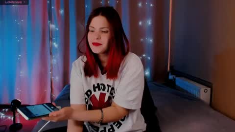 Erika online show from 04/12/26, 03:33