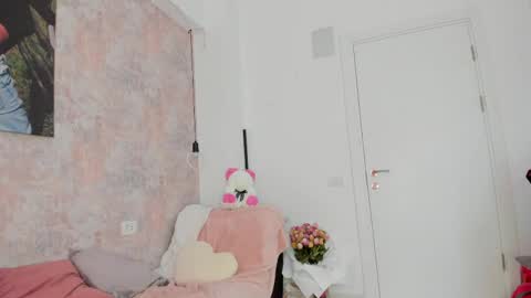 Erikabeee online show from 05/04/26, 04:41