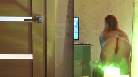 Snapshot of erikabrian chatting on 12/21/24, 01:15 erikabrian online show from 12/21/24, 01:15