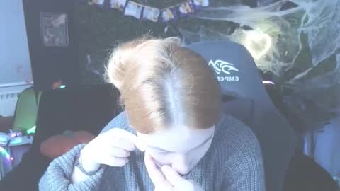 Snapshot of erikabrian chatting on 10/22/25, 02:01 erikabrian online show from 10/22/25, 02:01